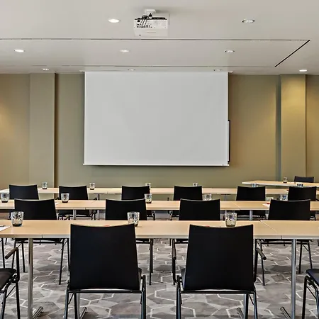Hotel Leonardo 4*