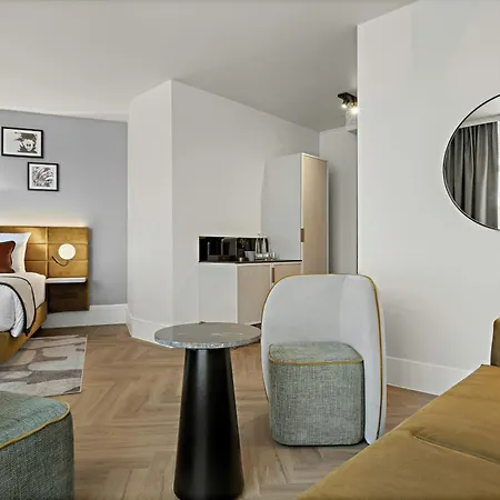 Hotel Leonardo 4*