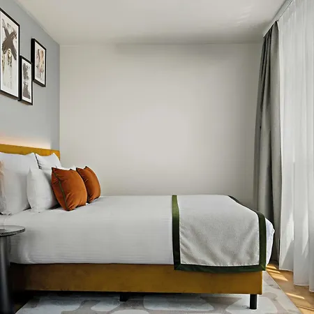 Leonardo Hotel 4*