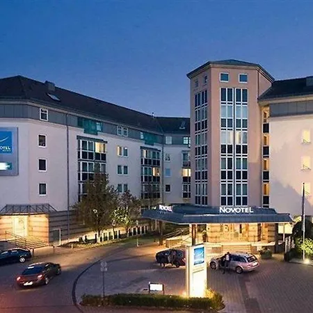 Отель Leonardo 4*