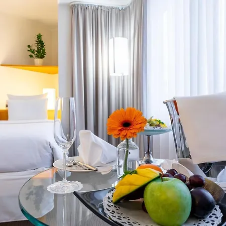 Novotel 4*