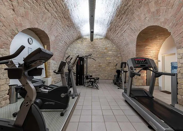 ホテル Leonardo 4*